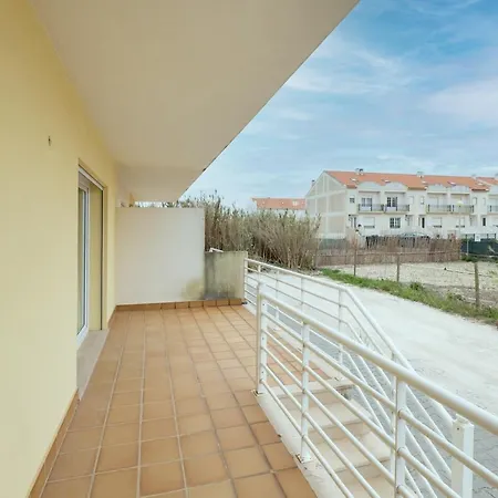 Apartment Poolside Peniche