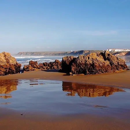 Poolside Peniche Baleal