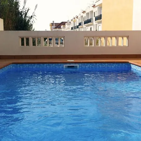 Poolside Peniche Baleal